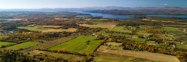 Photo: Luka Mester View of Champlain Valley of Vermont
